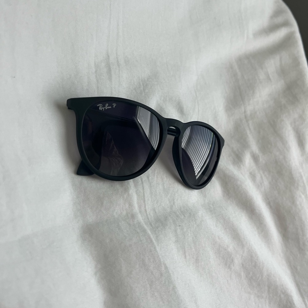 rayban erika polarized black sunglasses